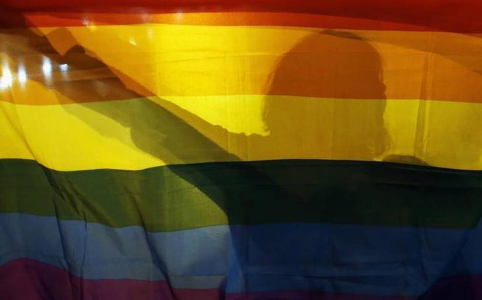 Estudio afirma que el 42% de jóvenes LGTBQ consideró el ... - 24horas